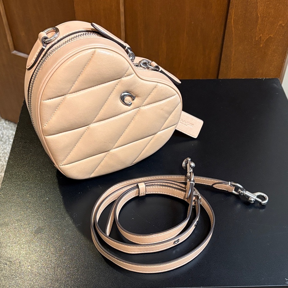 Coach Heart Quilted Crossbody Bag Beige Leather w/ Hangtag